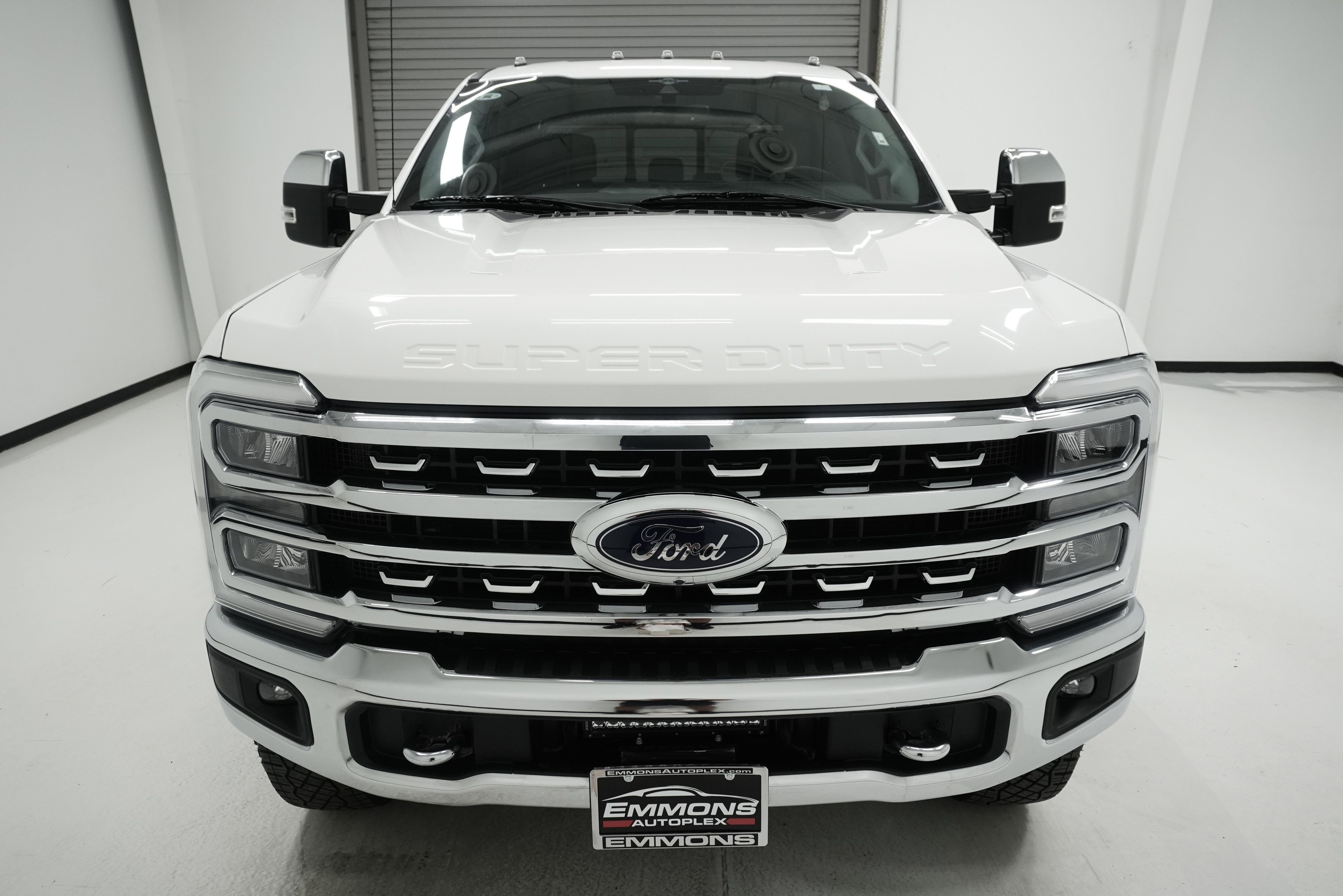 Used 2023 Ford F350 Lariat w/ Chrome Package image 2