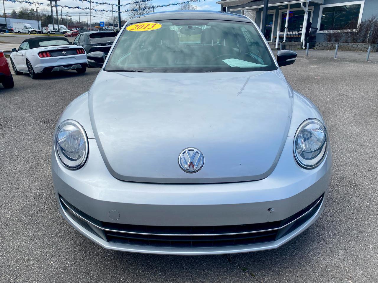 Used 2013 Volkswagen Beetle 2.0T FWD image 2