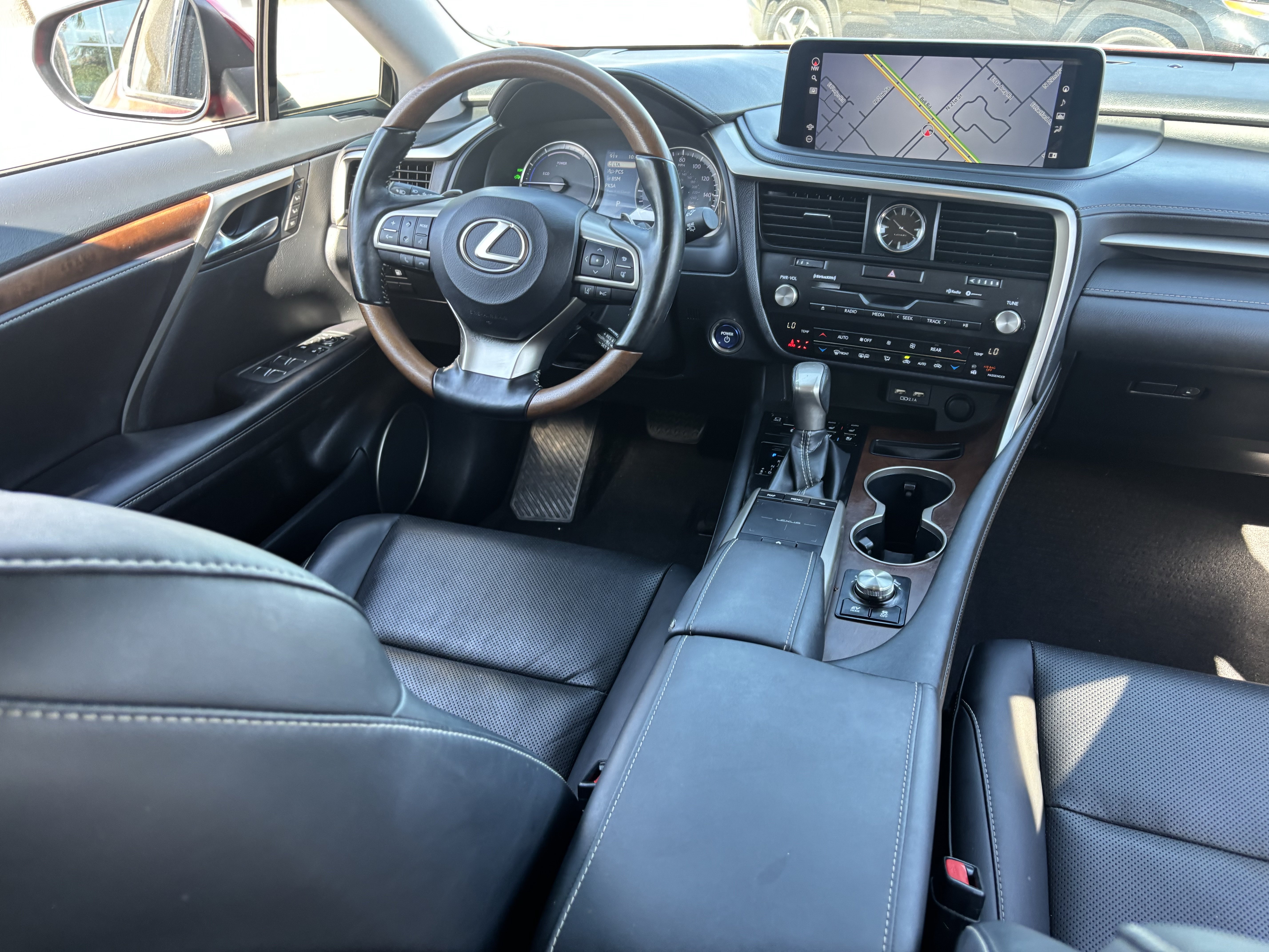 Used 2020 Lexus RX 450hL AWD w/ Premium Package image 13