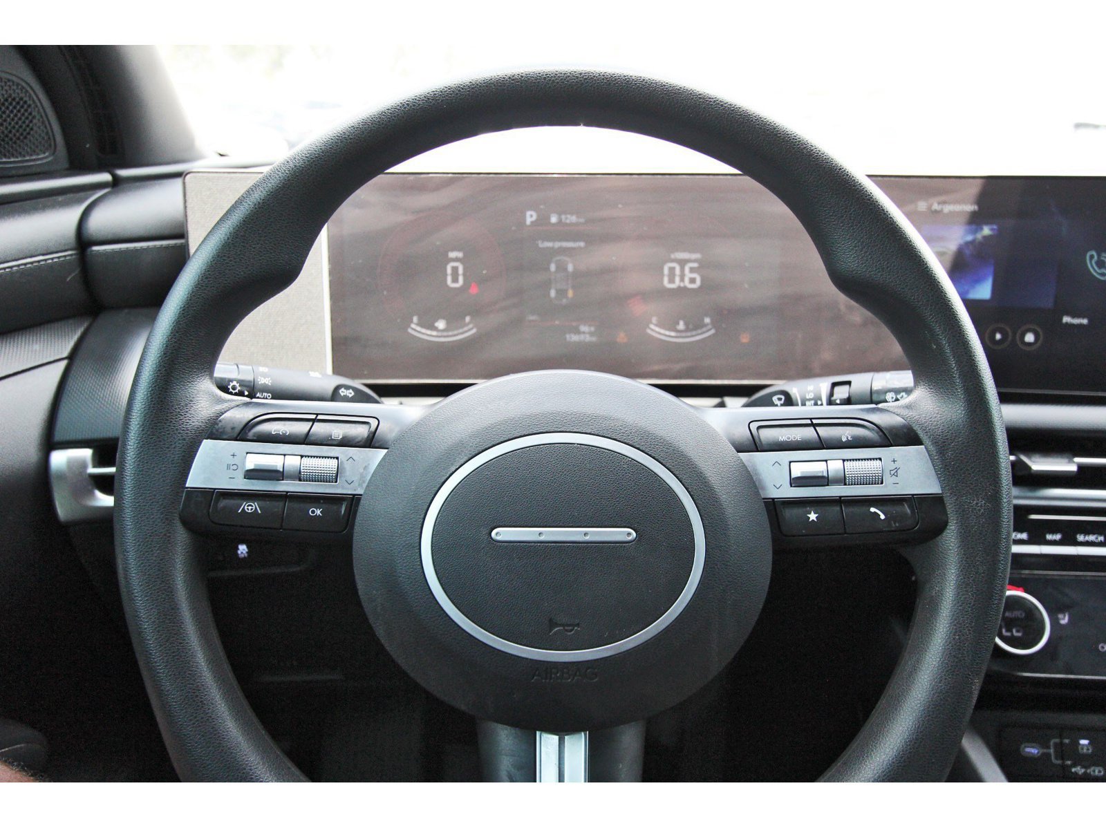 Used 2026 Hyundai Santa Cruz SEL FWD image 15