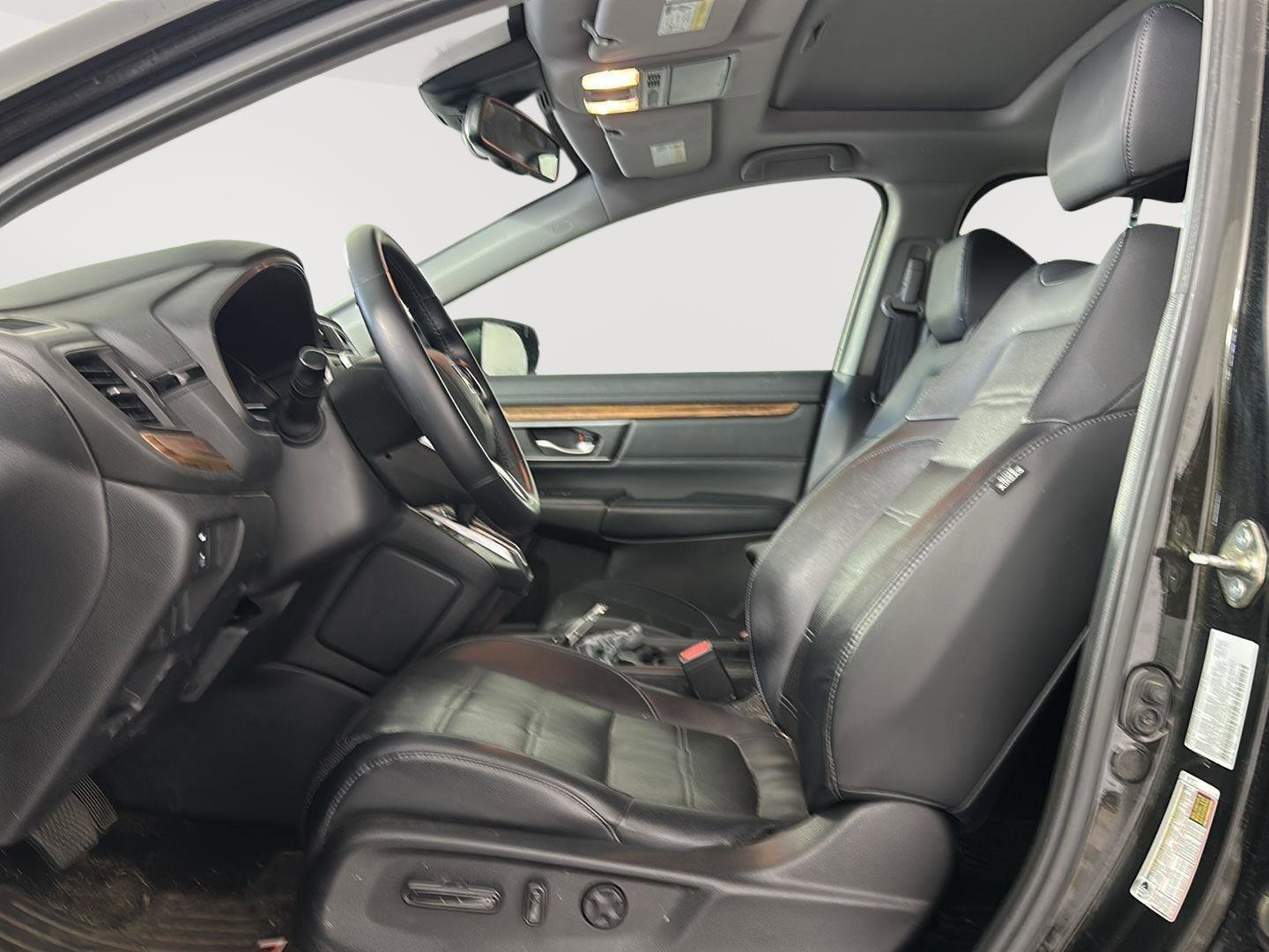 Used 2017 Honda CR-V Touring image 5