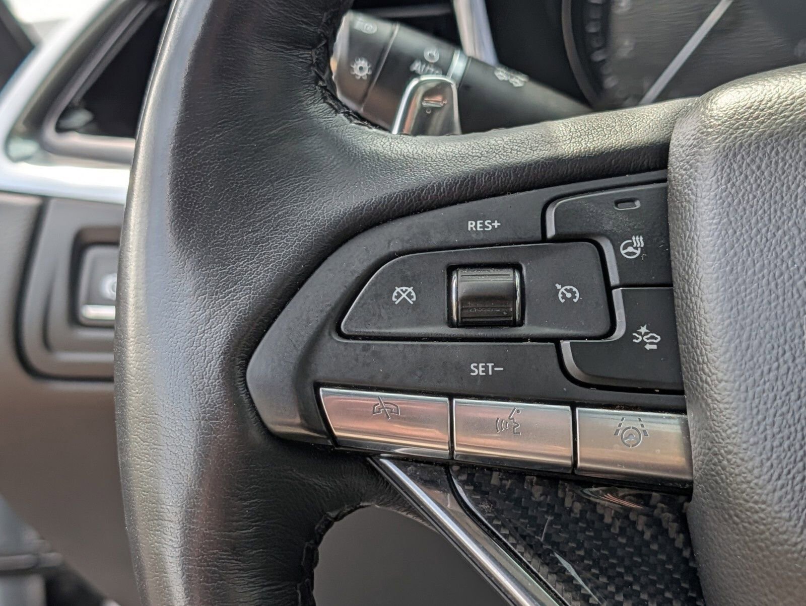 Used 2024 Cadillac XT6 Sport w/ LPO, Onyx Lite Package AWD/4WD image 42