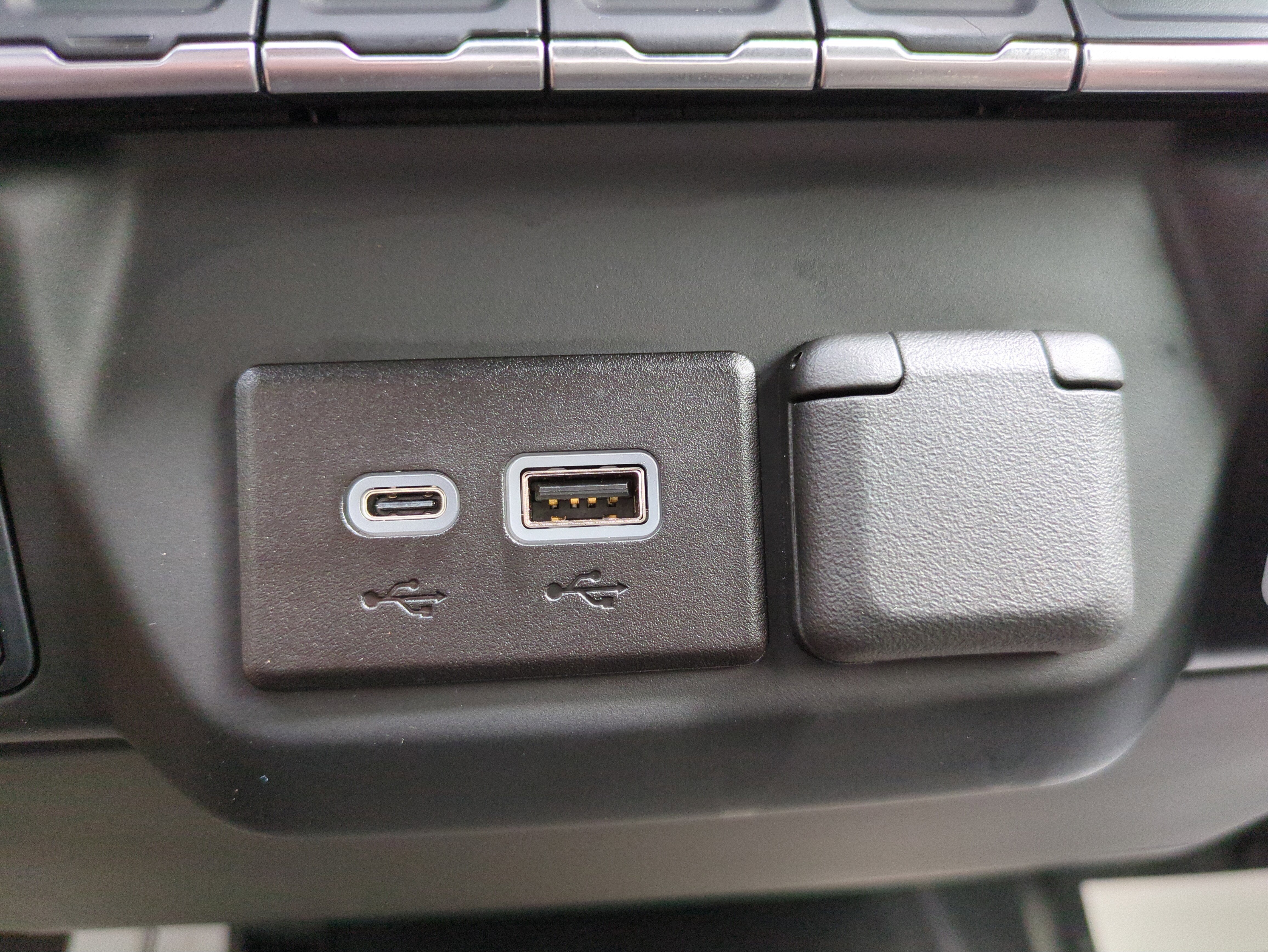 Used 2024 GMC Sierra 2500 Pro w/ Convenience Package image 21