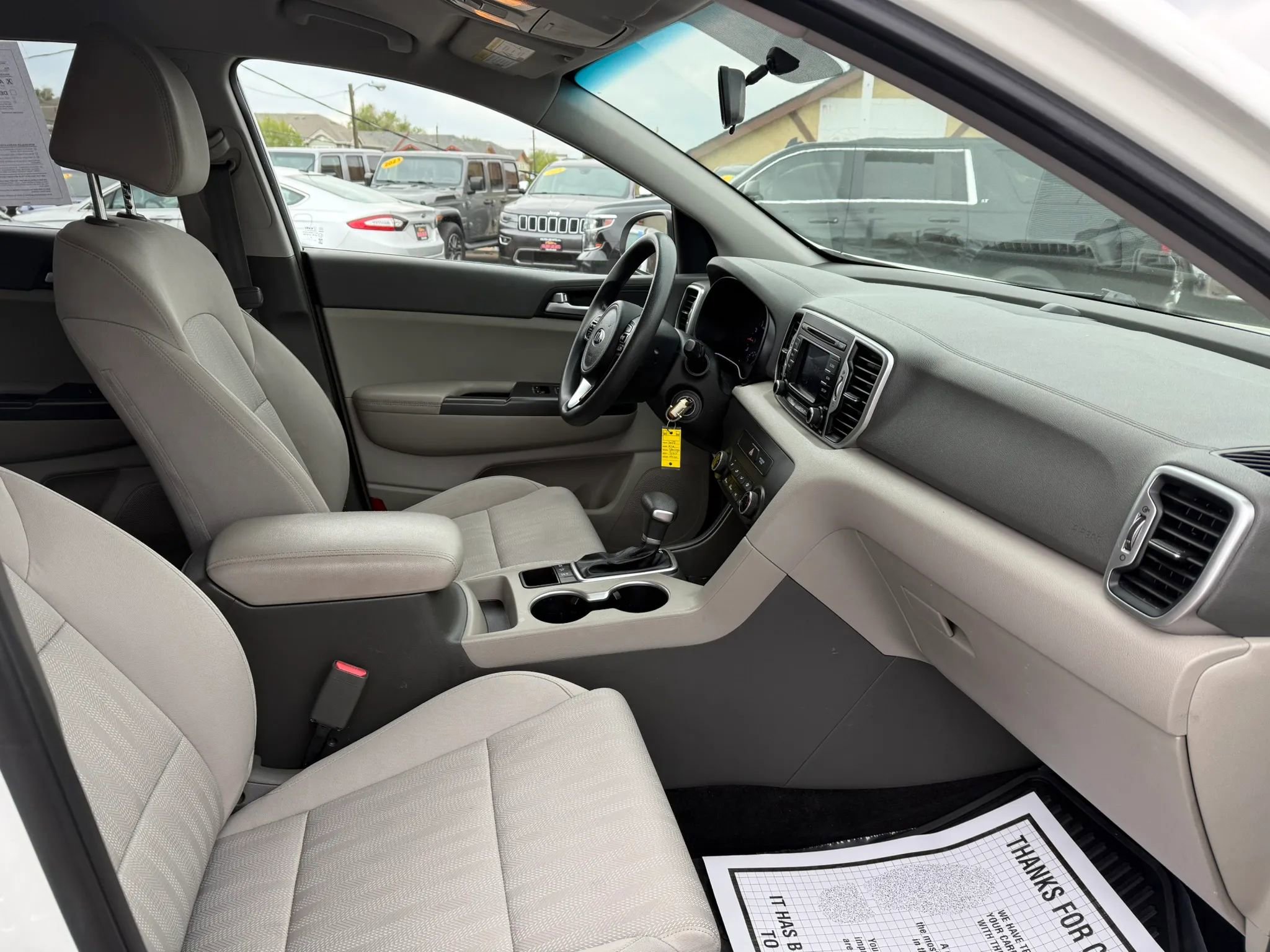 Used 2017 Kia Sportage LX AWD/4WD image 16