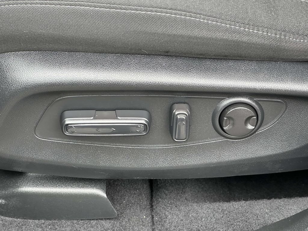 Certified 2023 Honda CR-V EX image 16