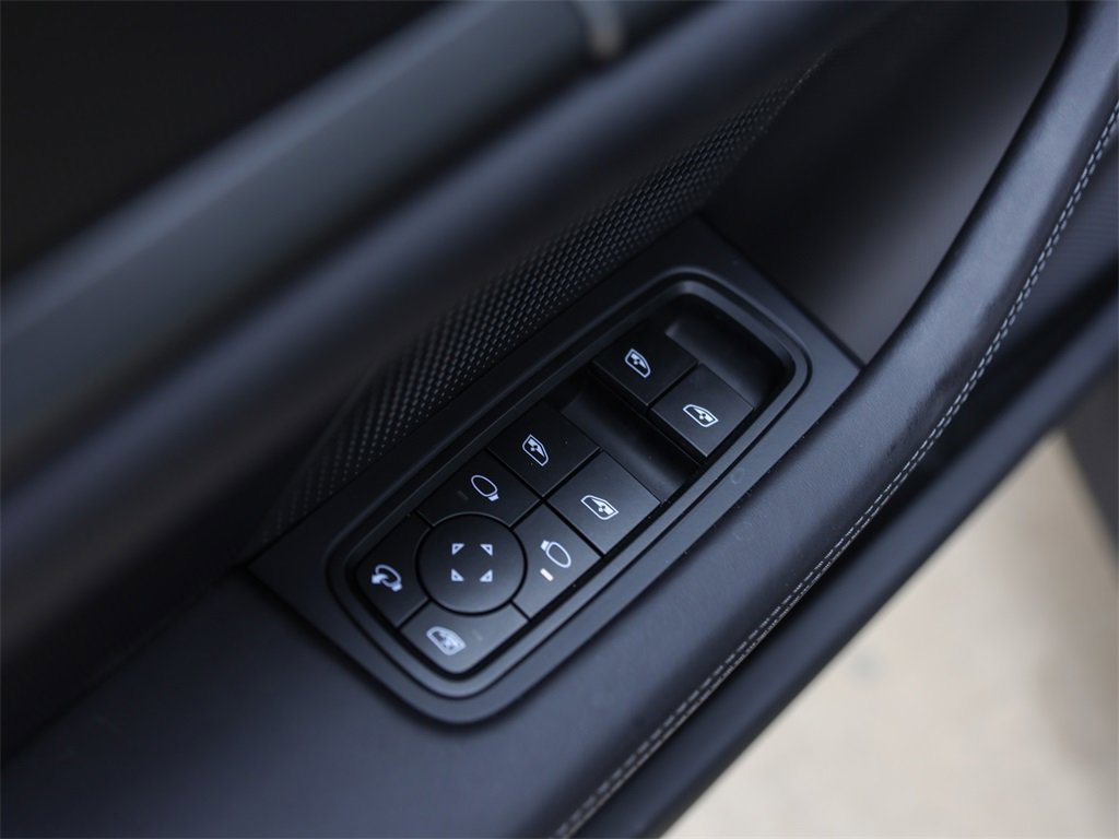 Used 2025 Porsche Taycan 4S image 26