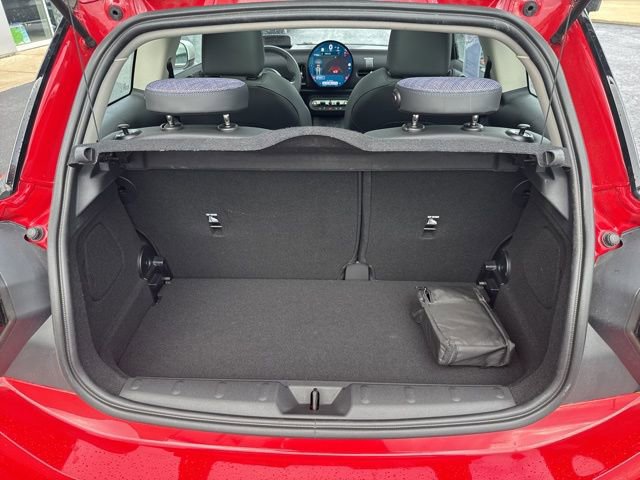 Used 2025 MINI Cooper 2-Door Hardtop image 29