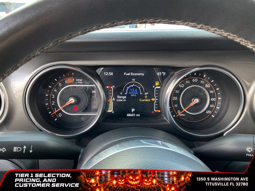Used 2023 Jeep Wrangler Unlimited Sahara w/ Cold Weather Group AWD/4WD image 31