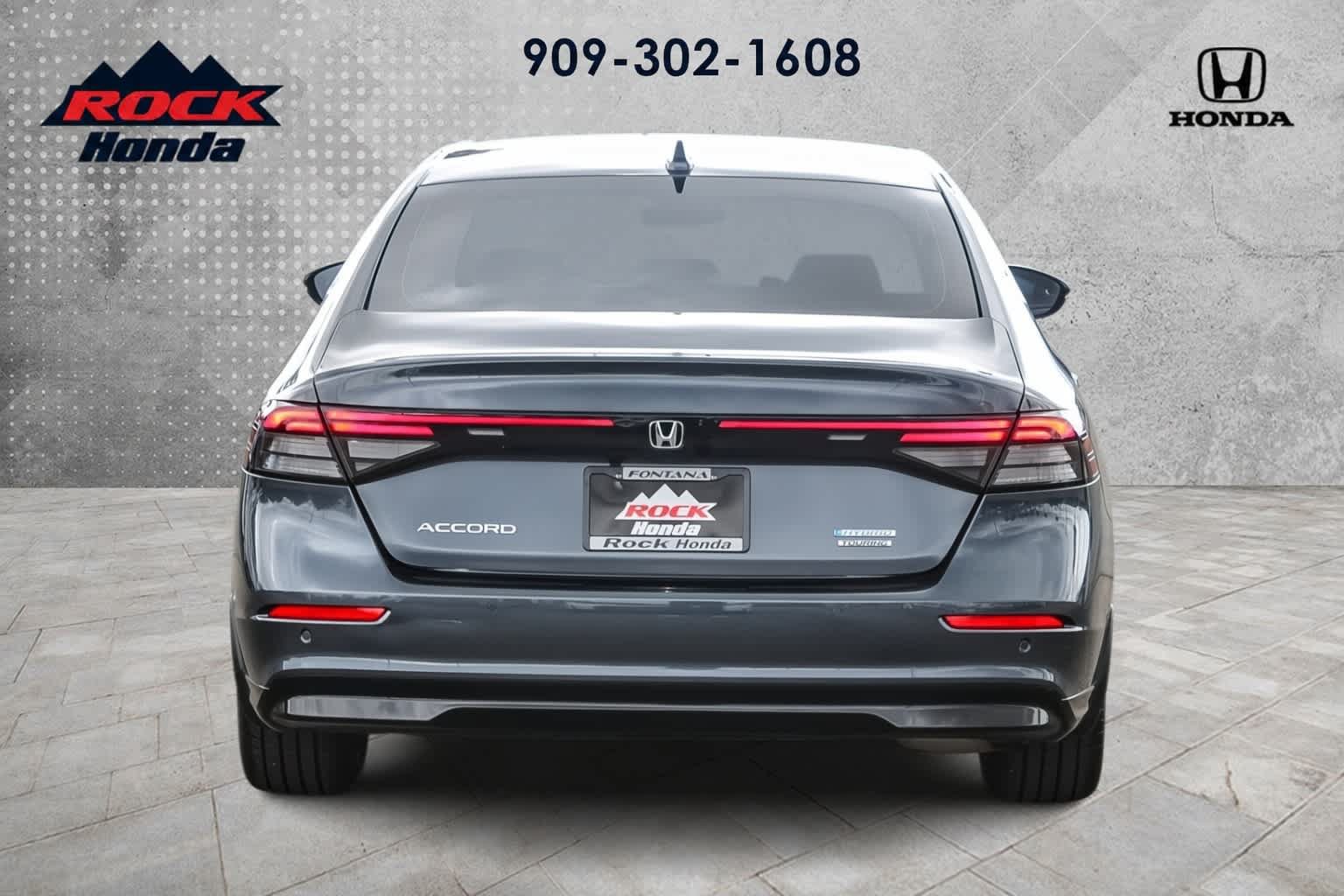Used 2024 Honda Accord Touring image 5