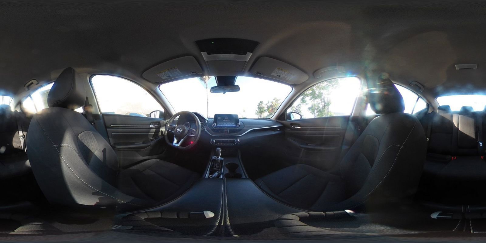 Used 2025 Nissan Altima 2.5 SV FWD image 43