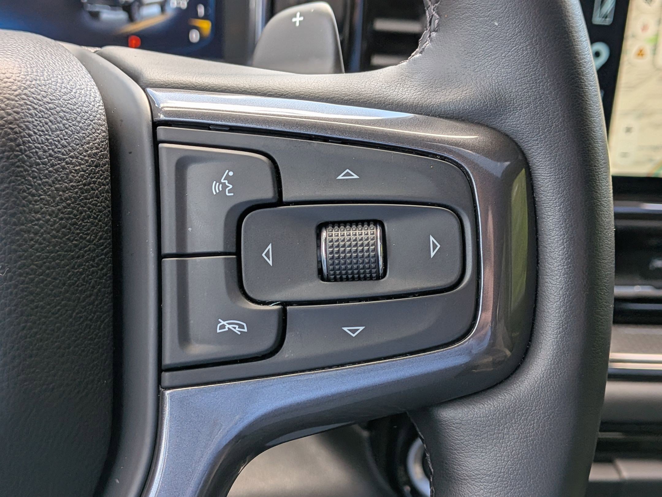 Used 2023 Chevrolet Silverado 1500 ZR2 w/ Technology Package AWD/4WD image 18