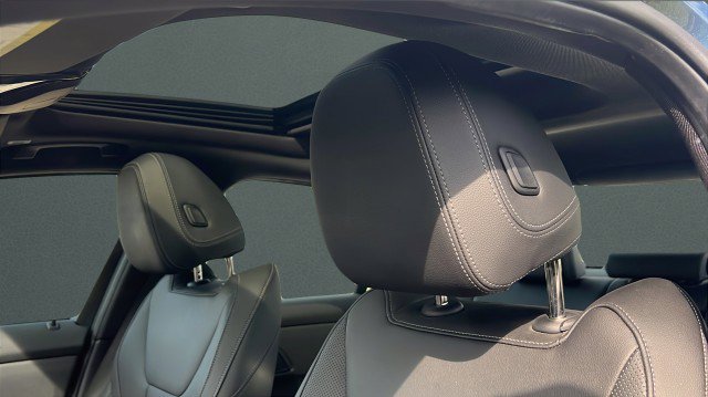 Used 2025 BMW 330i Sedan image 17