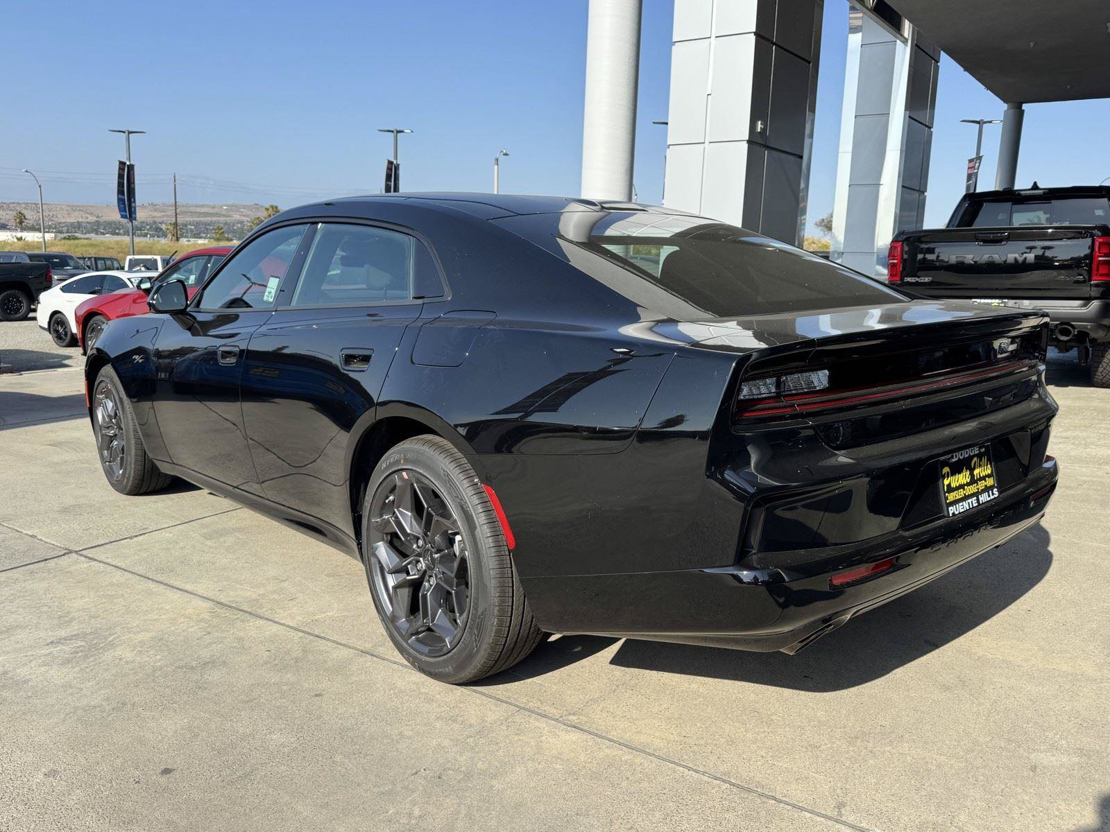 New 2026 Dodge Charger R/T w/ Blacktop Package AWD/4WD image 4