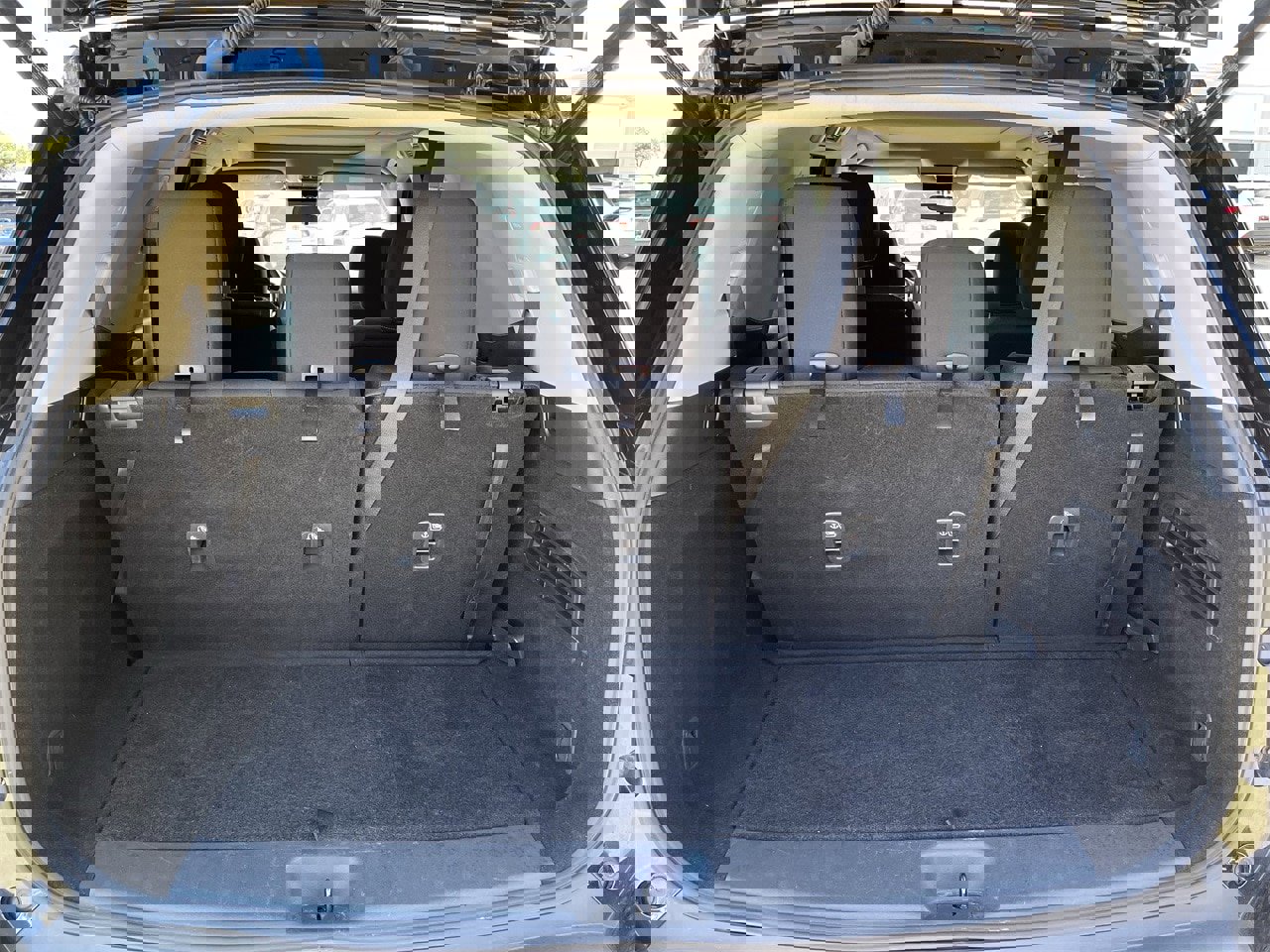 Used 2024 Nissan Pathfinder SV w/ SV Premium Package image 27