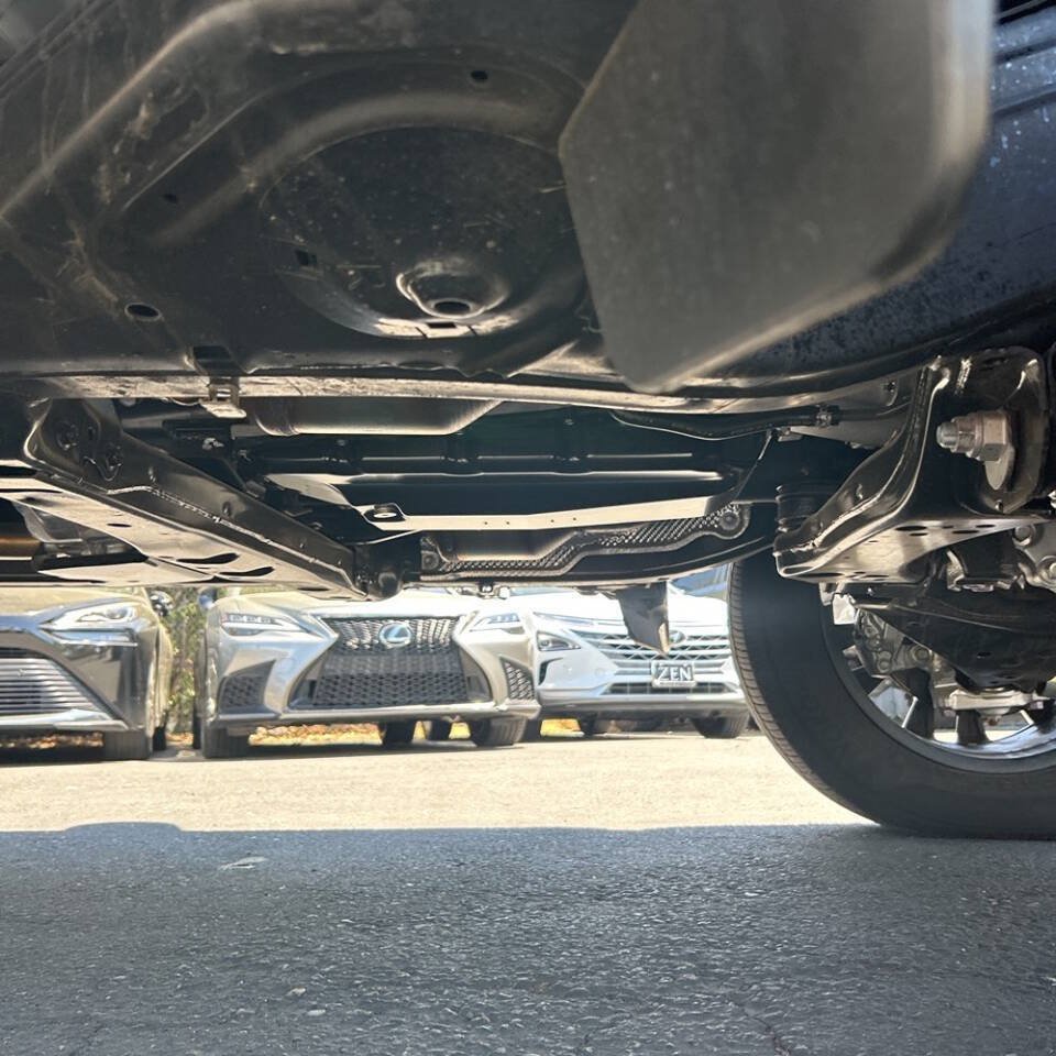Used 2024 Toyota Tundra Limited w/ TRD Off-Road Package AWD/4WD image 44