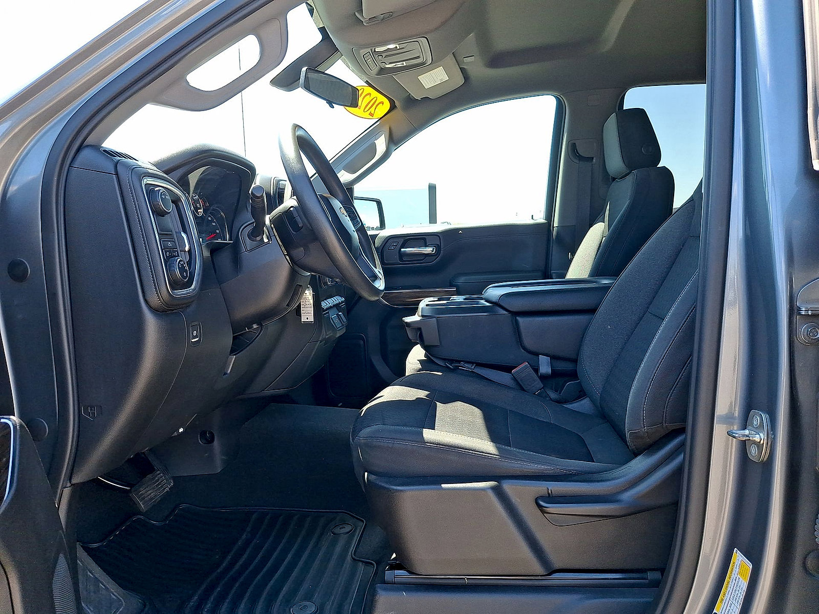 Used 2020 Chevrolet Silverado 1500 LT RWD image 11