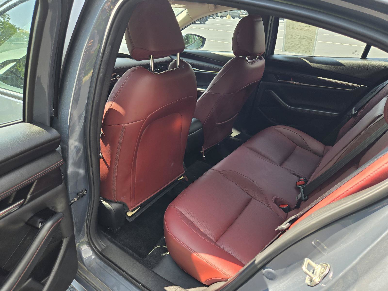 Used 2023 MAZDA MAZDA3 s FWD image 25