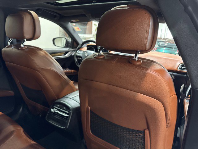 Used 2017 Maserati Ghibli S image 50