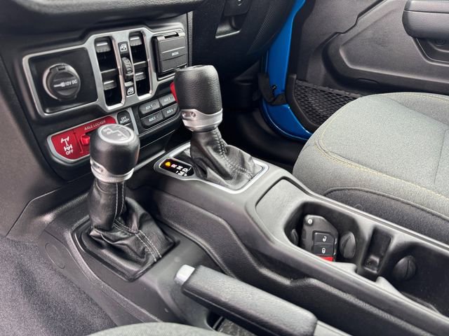 Certified 2025 Jeep Wrangler Willys image 19