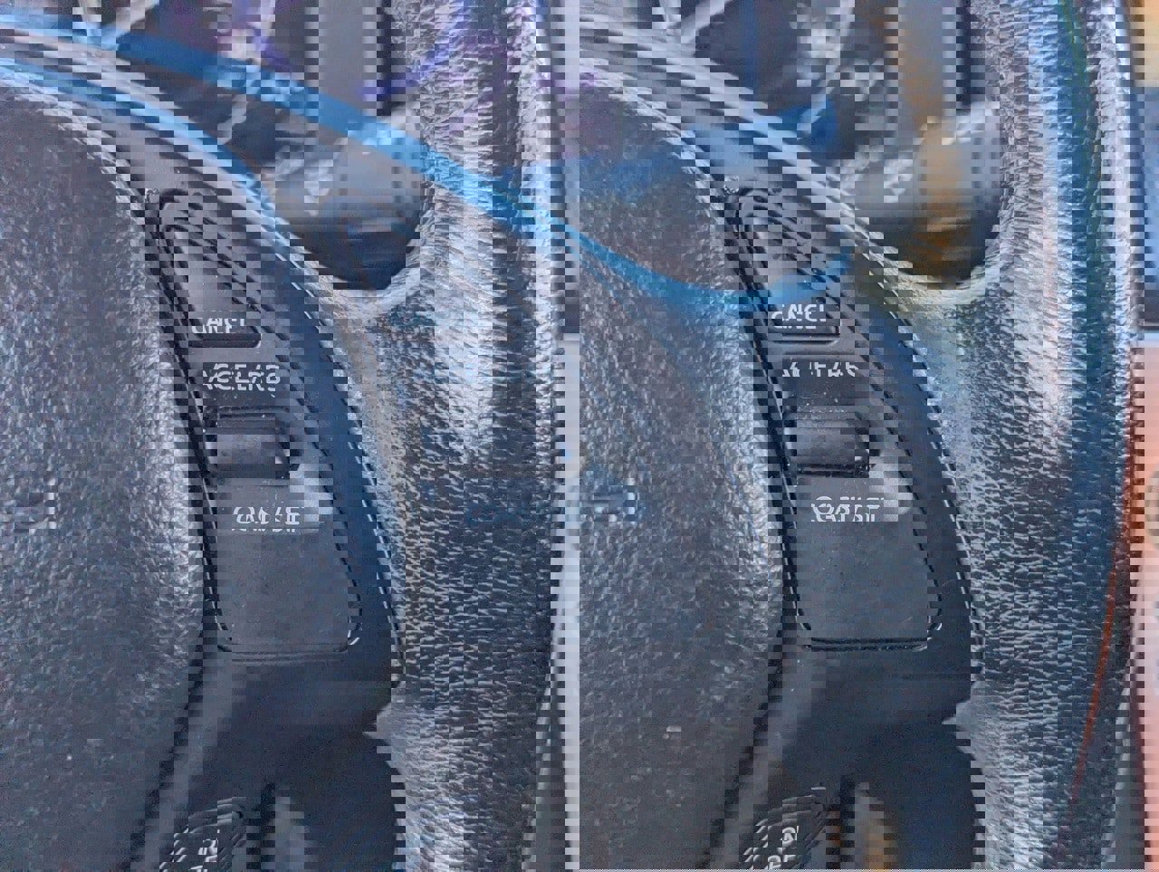 Used 2015 INFINITI Q60 Journey w/ Premium Package image 26