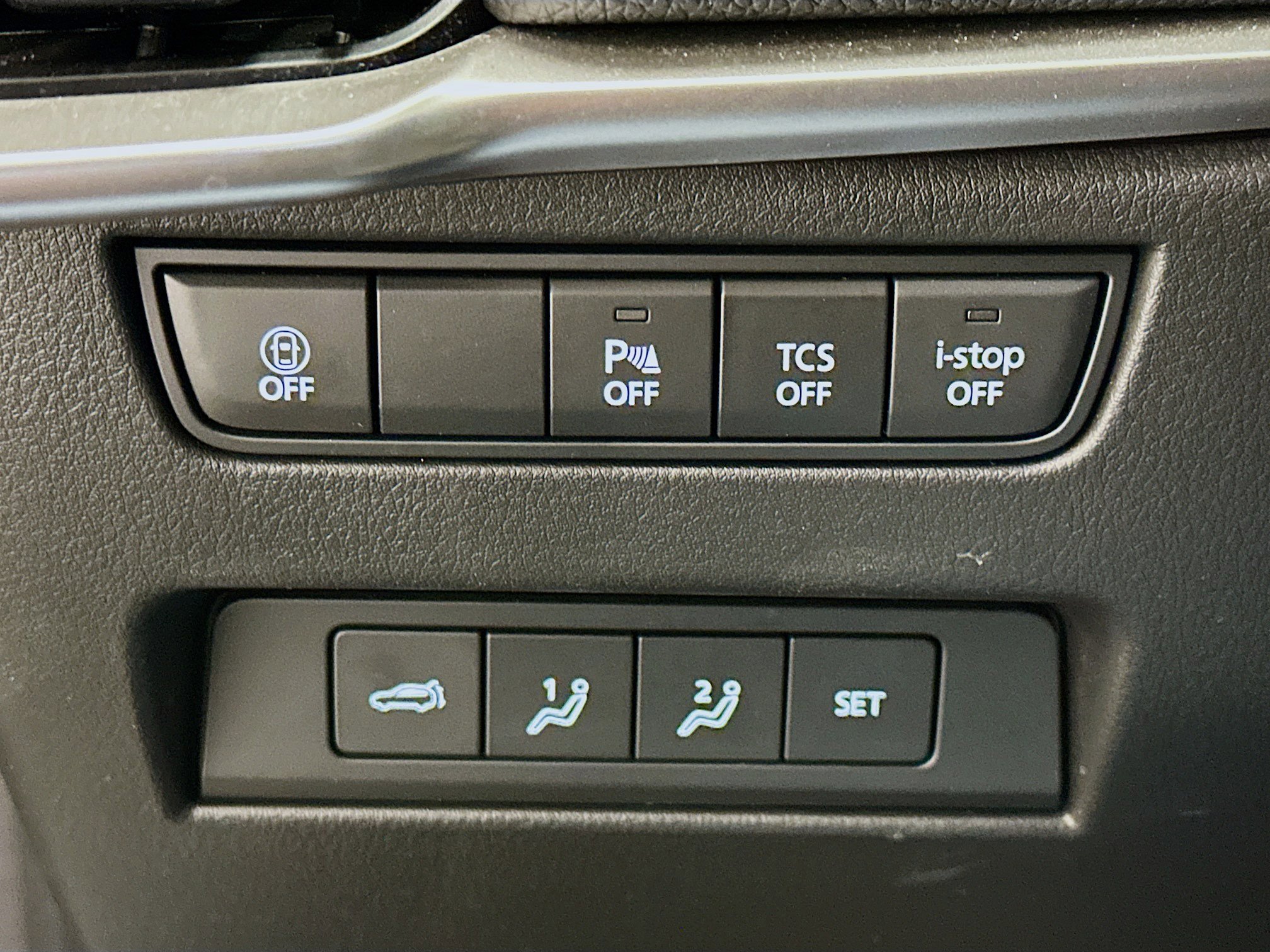 Used 2025 MAZDA CX-90 3.3 Turbo w/ Premium Sport Pkg image 17