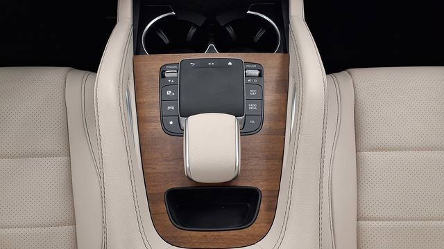 Used 2024 Mercedes-Benz GLE 350 4MATIC image 30