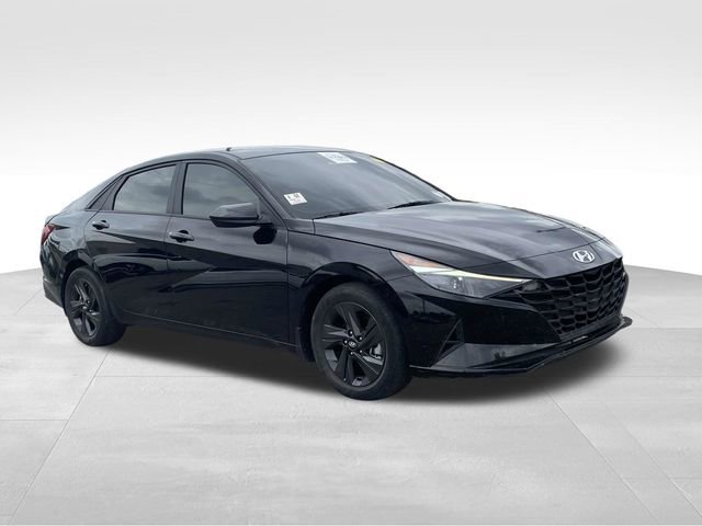 Used 2023 Hyundai Elantra SEL FWD image 5