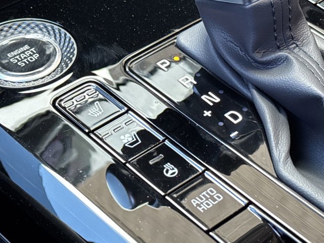 New 2025 Kia Niro SX Touring image 12