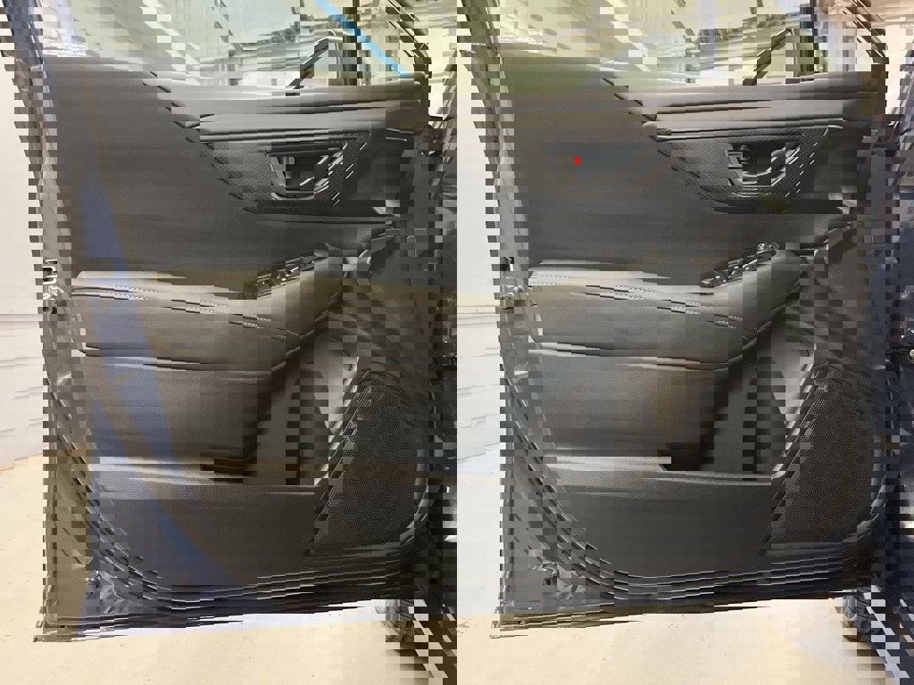 Certified 2025 Subaru Legacy image 9