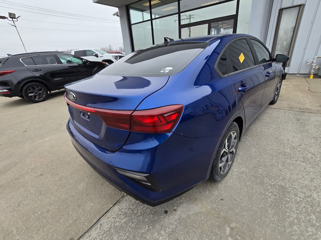 Used 2021 Kia Forte LXS image 7