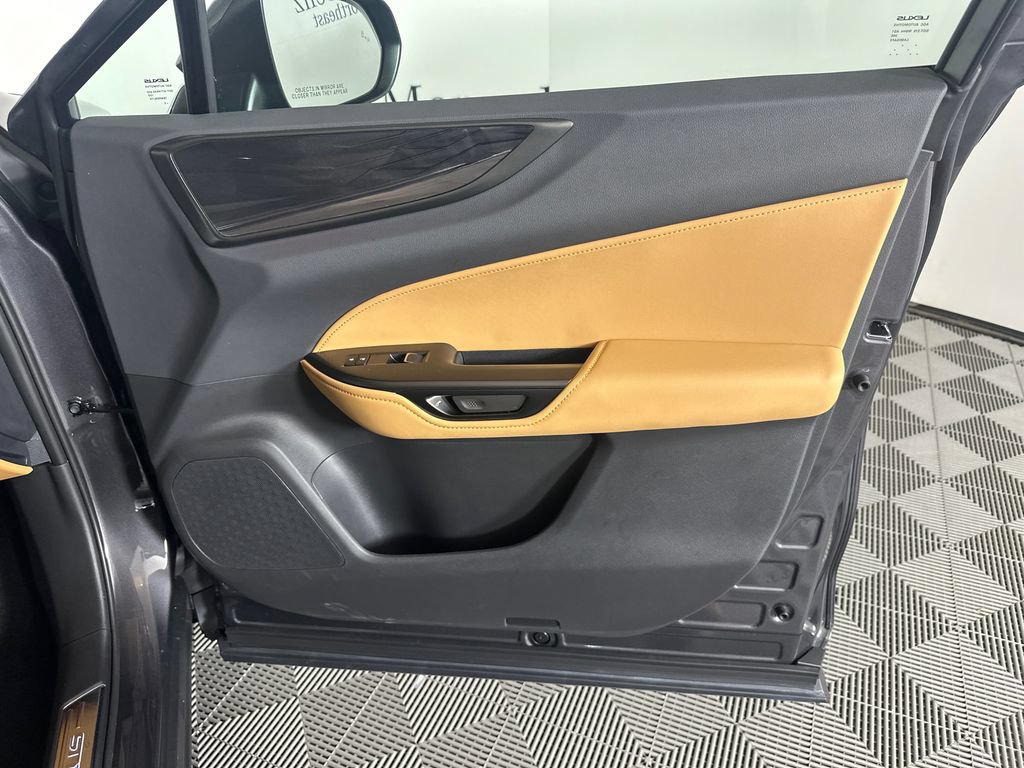 Used 2026 Lexus NX 350h AWD w/ Accessory Package (2T) image 14