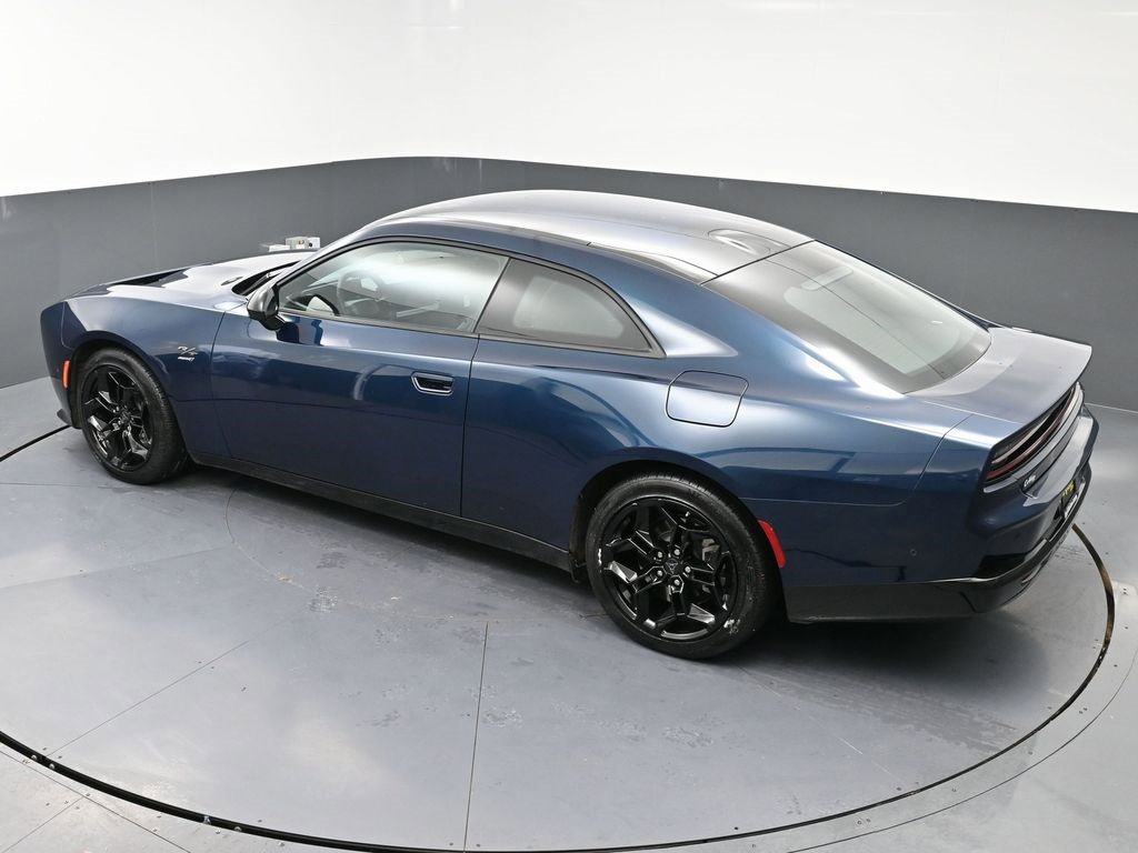 Used 2025 Dodge Charger R/T w/ Sun & Sound Package image 43
