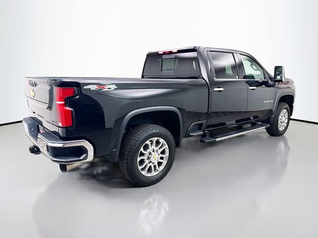 Used 2025 Chevrolet Silverado 2500 LTZ w/ LTZ Premium Package image 9