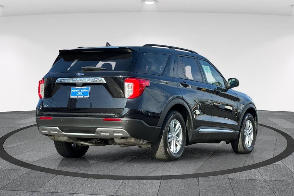 Certified 2023 Ford Explorer XLT w/ Equipment Group 202A RWD image 7
