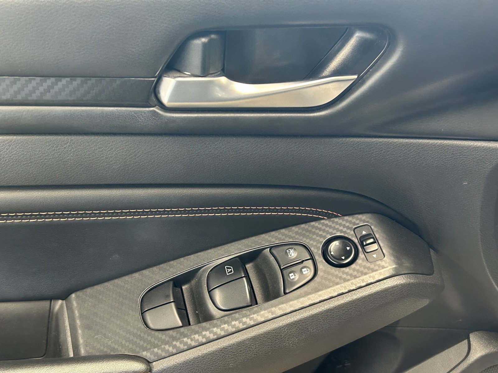 Used 2022 Nissan Altima 2.5 SR w/ Midnight Edition Package image 10