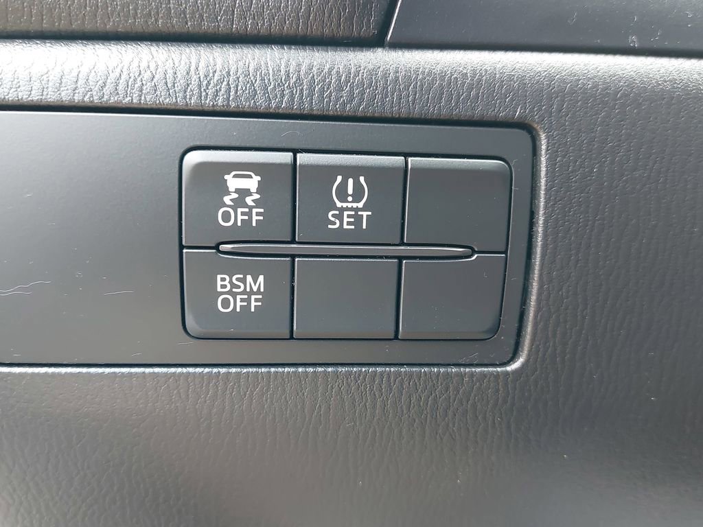 Used 2014 MAZDA MAZDA3 i Touring image 20