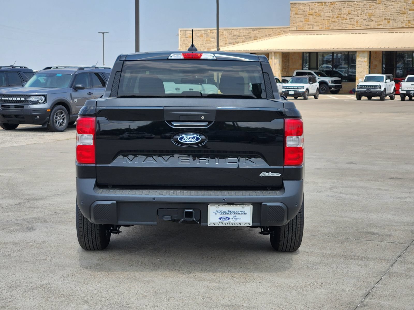 New 2026 Ford Maverick XLT w/ XLT Luxury Package FWD image 8