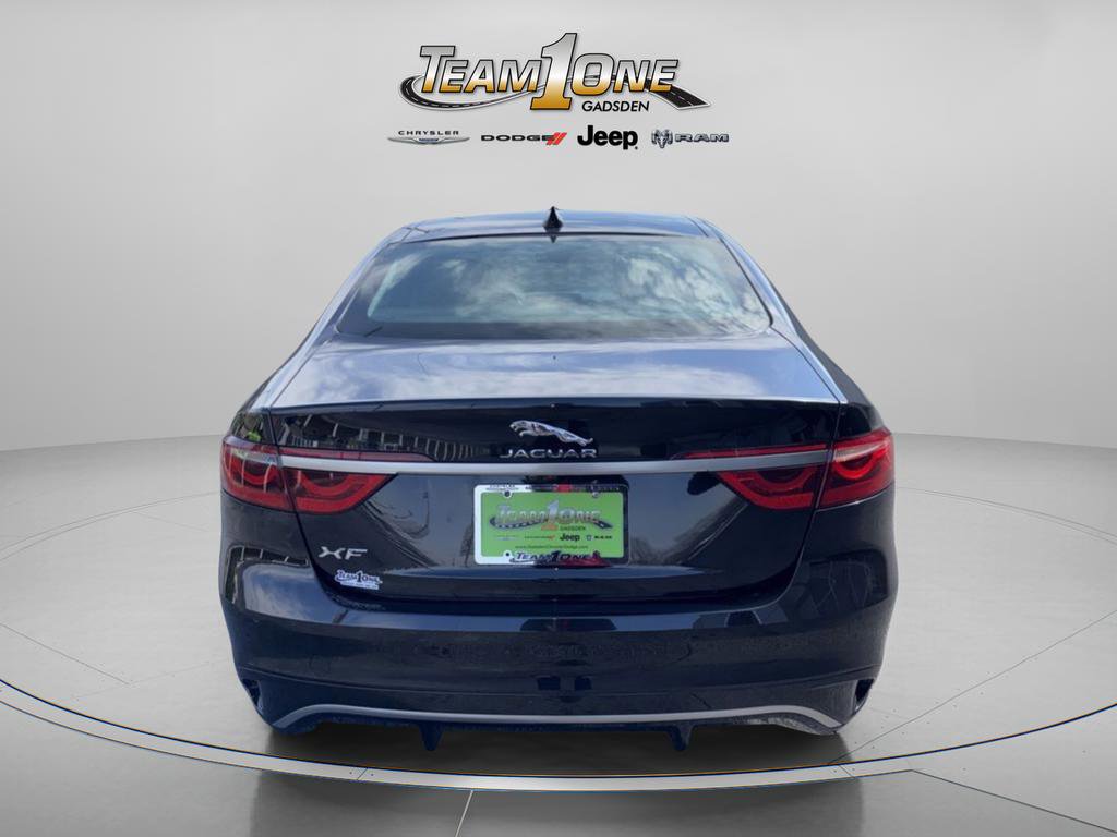 Used 2022 Jaguar XF SE image 8