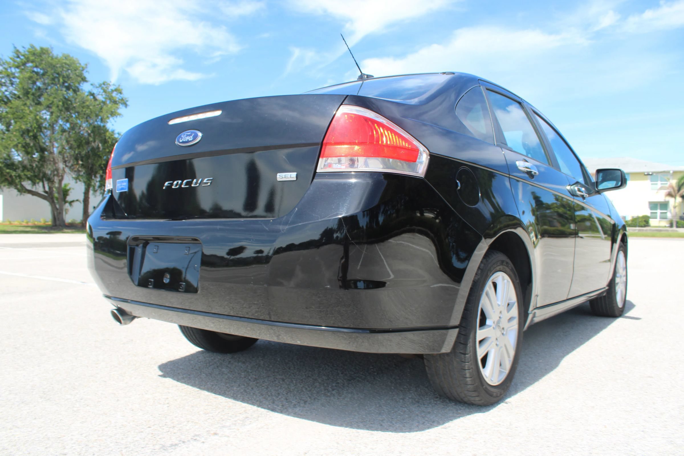 Used 2011 Ford Focus SEL w/ 301A Rapid Spec Order Code FWD image 24