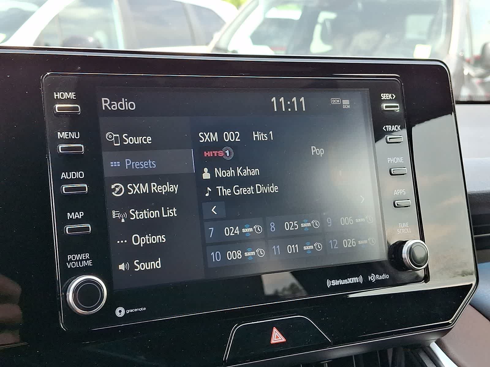 Certified 2022 Toyota Venza XLE AWD/4WD image 22