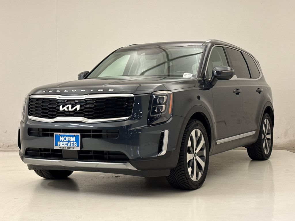 Used 2022 Kia Telluride EX w/ EX Premium Package FWD image 2