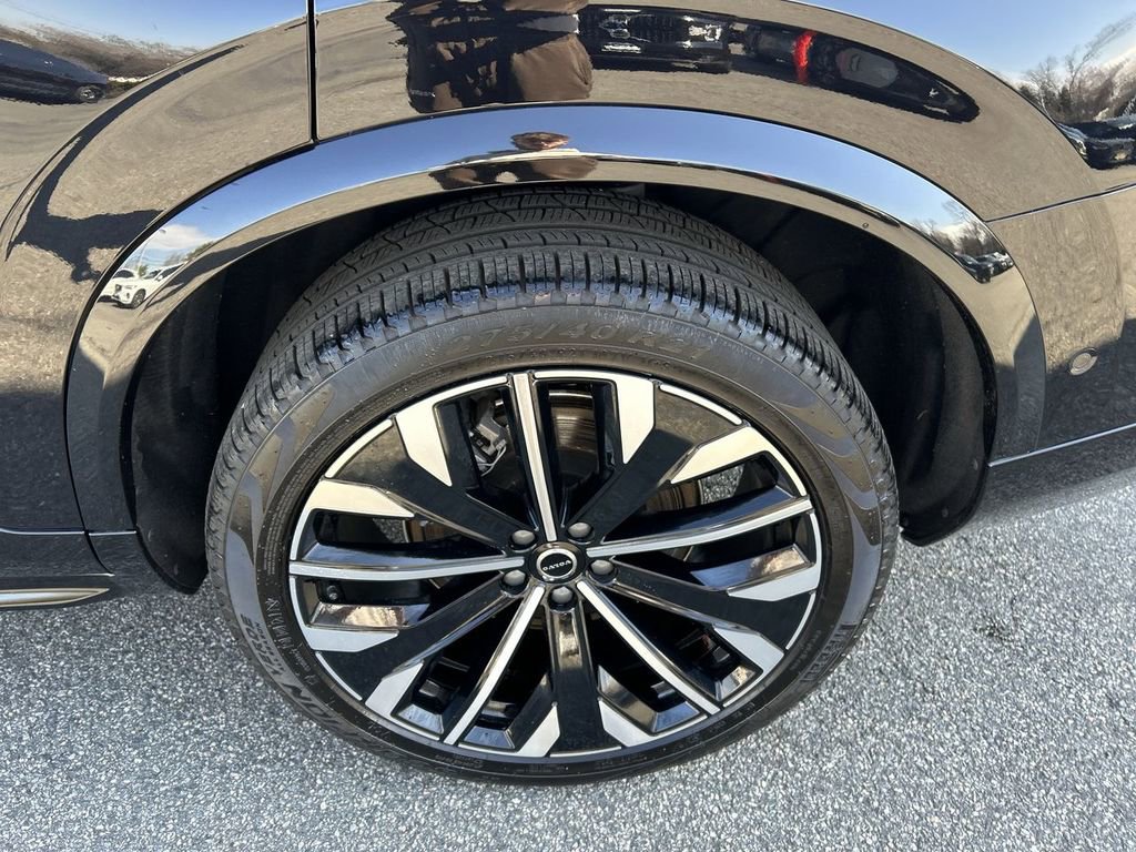 Certified 2025 Volvo XC90 T8 Ultra image 11