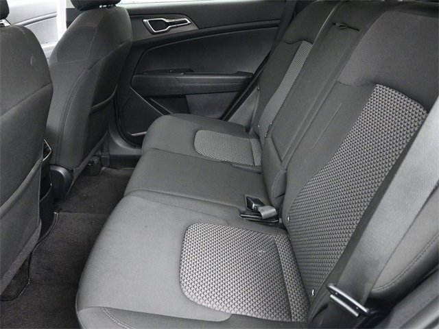Used 2023 Kia Sportage LX image 32