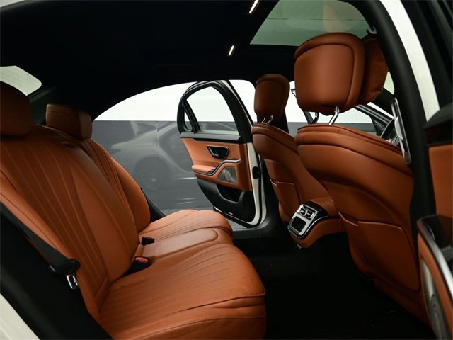Used 2022 Mercedes-Benz S 500 S 500 image 35