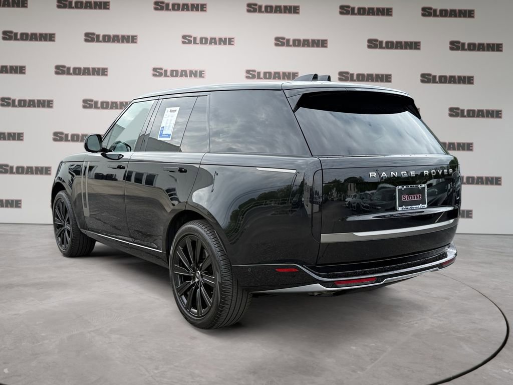 Used 2025 Land Rover Range Rover SE AWD/4WD image 3