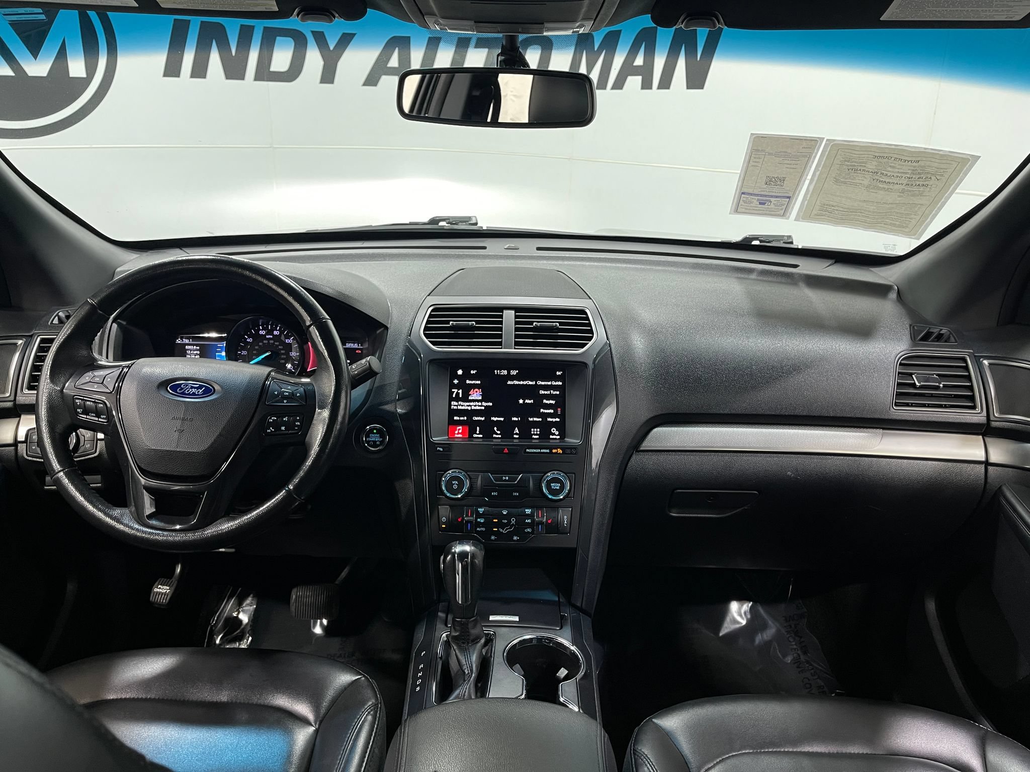 Used 2019 Ford Explorer XLT w/ Equipment Group 202A AWD/4WD image 18