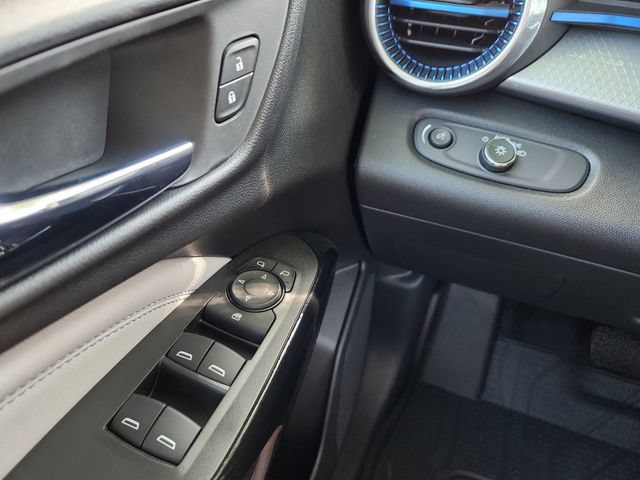New 2026 Chevrolet Trax LT w/ Sunroof Package FWD image 22