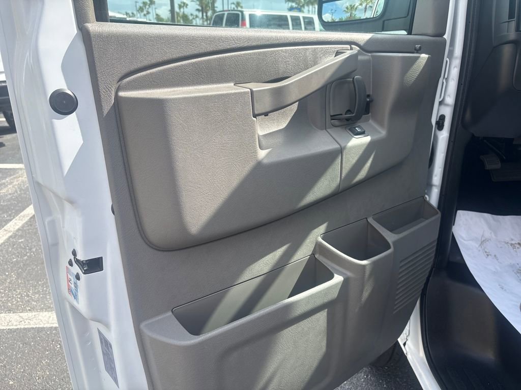 New 2025 Chevrolet Express 2500 w/ Driver Convenience Package image 10