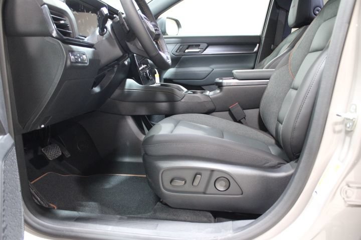 New 2026 GMC Terrain AT4 AWD/4WD image 19