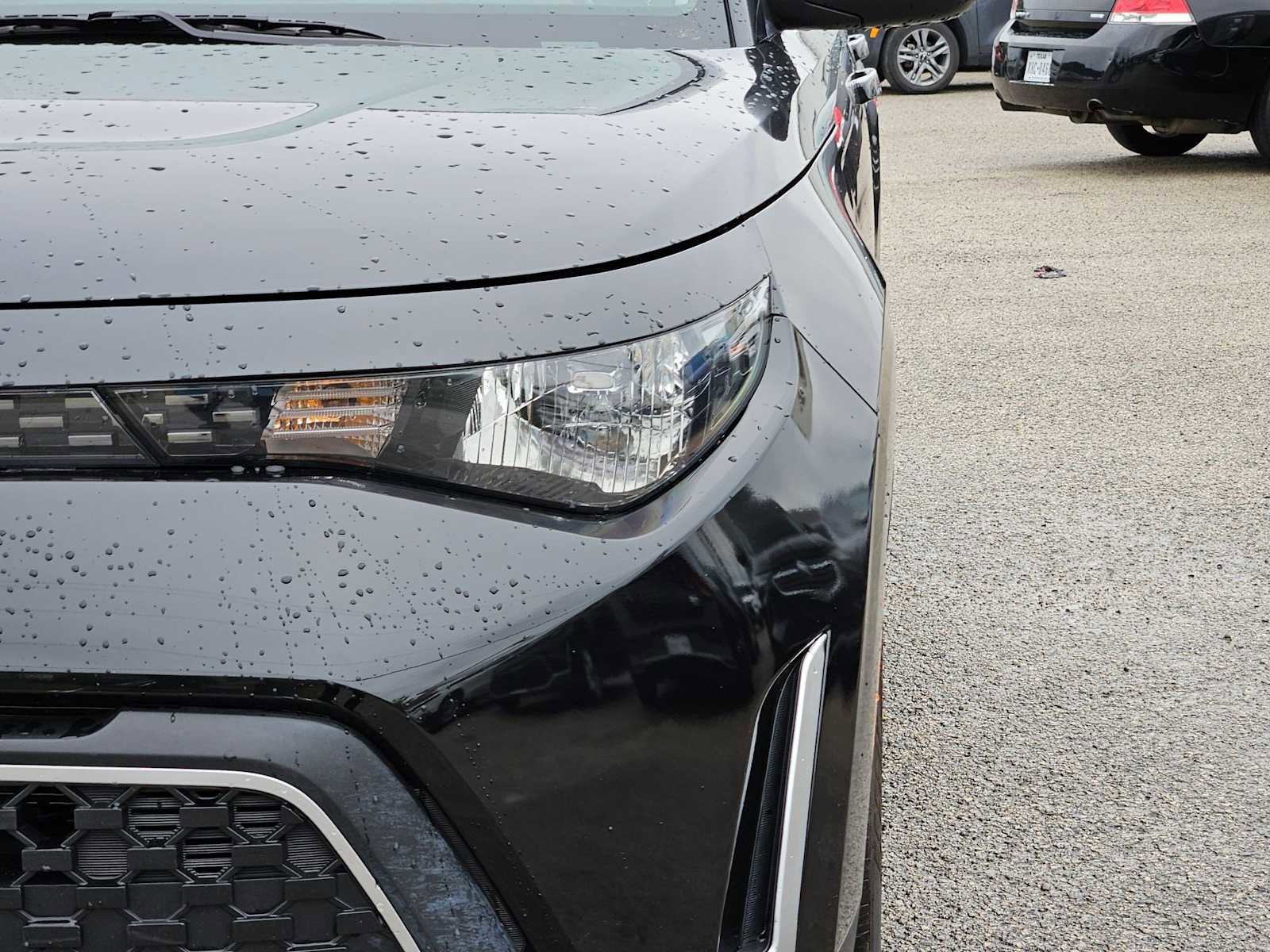 Certified 2025 Kia Soul LX w/ LX Technology Package FWD image 10